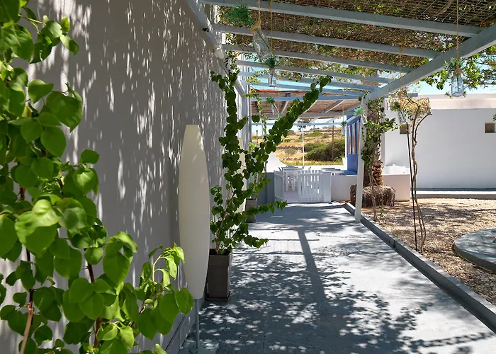 Thalasea Kimolos - θalasea - Ps Psathi (Kimolos)