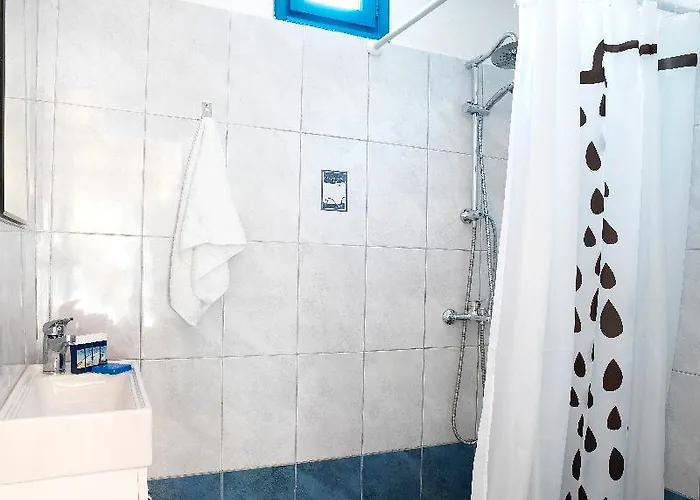 Thalasea Kimolos - θalasea - Ps Psathi (Kimolos)