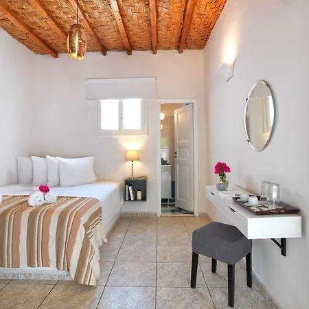 Thalasea Kimolos - θalasea - Ps Psathi (Kimolos)